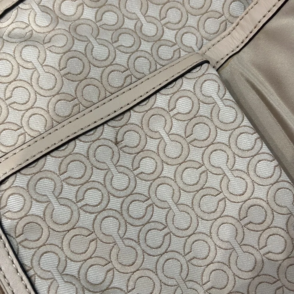 💕 Coach NWOT beige gold top handle satchel x large bag nice 💕